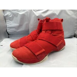 Men's Size 9.5- Nike LeBron Soldier 11 TB University Red 911306-600